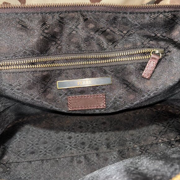 Gianfranco Ferre Green and Leather Purse - Picture 6 of 9